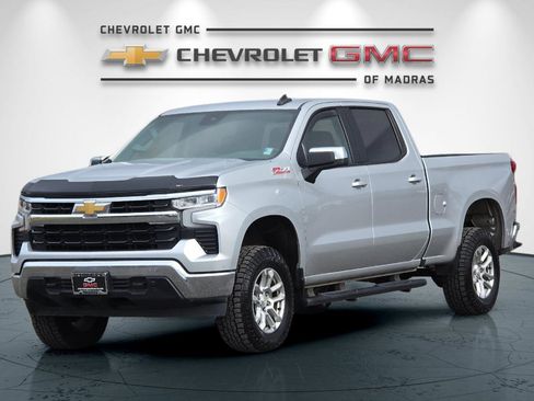 Used 2022 Chevrolet Silverado 1500 LT w/ Z71 Off-Road Package image 7