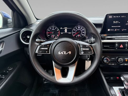 Used 2024 Kia Forte LXS w/ LXS Technology Package image 12