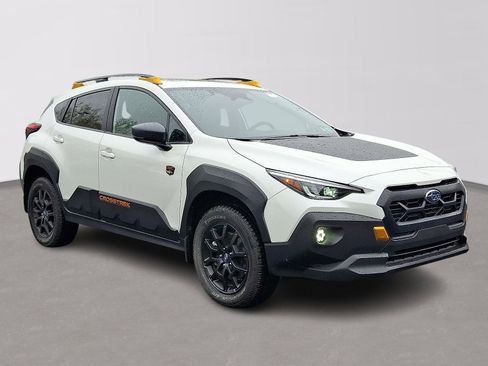 Used 2025 Subaru Crosstrek 2.5i Wilderness AWD/4WD image 3