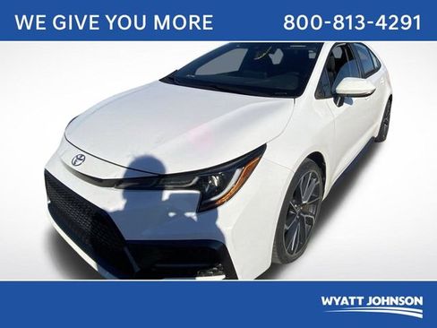 Used 2022 Toyota Corolla SE image 1