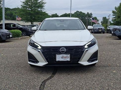 Certified 2023 Nissan Altima 2.5 SV w/ SV Premium Package AWD/4WD image 3