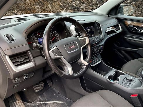 Used 2020 GMC Terrain SLE w/ Driver Convenience Package image 12