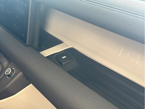 Used 2021 Land Rover Defender 110 S image 19