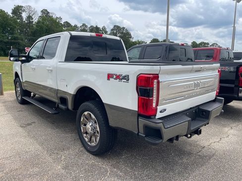 New 2026 Ford F250 King Ranch w/ FX4 Off-Road Package AWD/4WD image 9