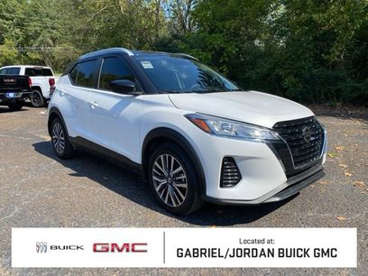 Used 2021 Nissan Kicks SV