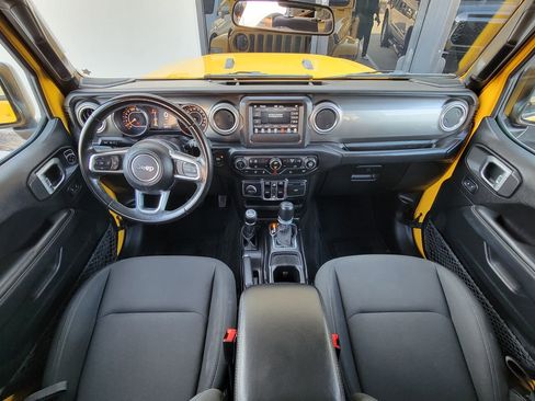 Used 2019 Jeep Wrangler Unlimited Sahara image 27