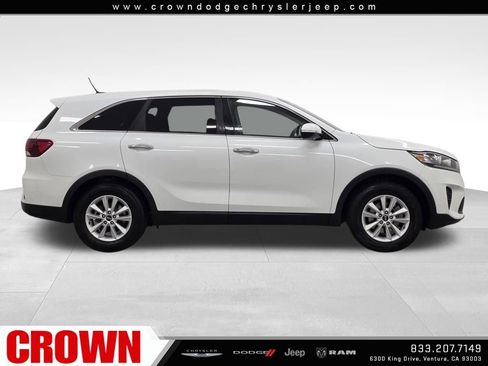 Used 2020 Kia Sorento LX image 8