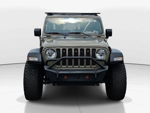 Used 2020 Jeep Gladiator Sport w/ Quick Order Package 24S AWD/4WD image 9