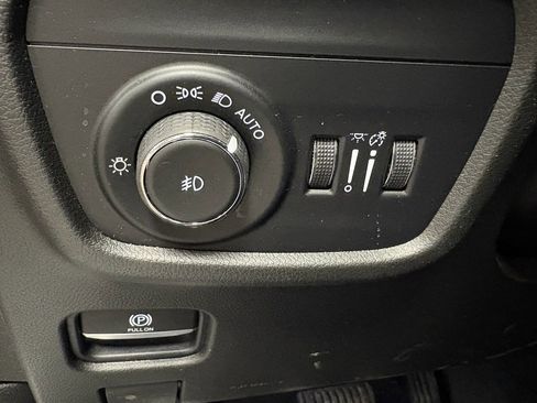 Used 2022 Jeep Grand Cherokee L Summit w/ Advanced Protech Group IV AWD/4WD image 16