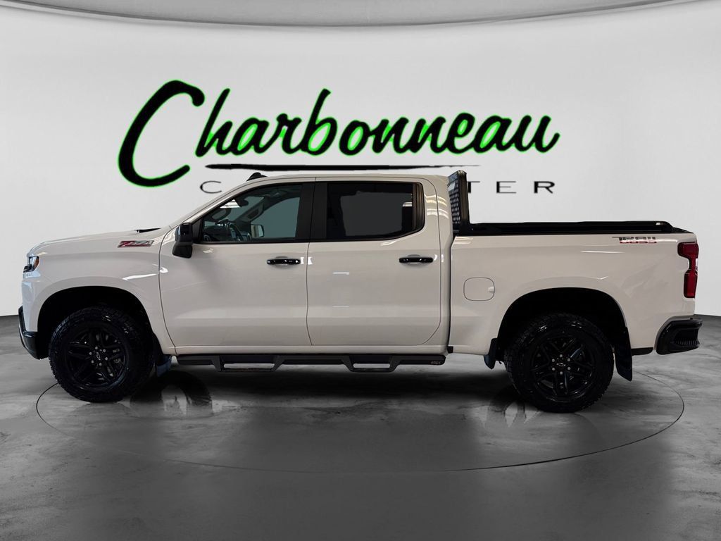 Used 2021 Chevrolet Silverado 1500 LT Trail Boss w/ Convenience Package II AWD/4WD image 2