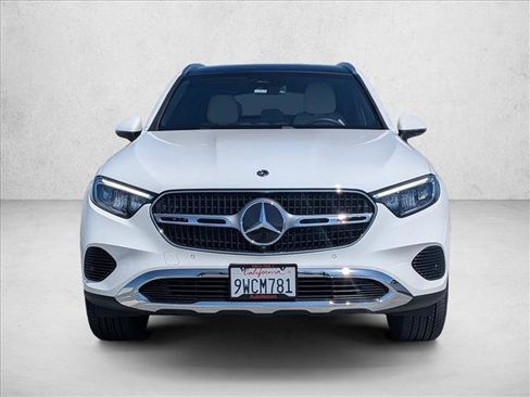 Used 2026 Mercedes-Benz GLC 300 4MATIC image 2