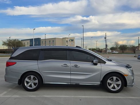 Used 2020 Honda Odyssey EX-L image 2