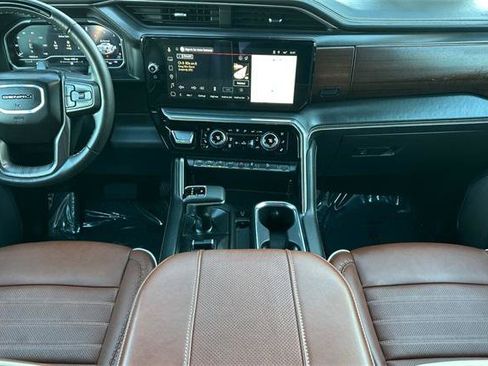 Used 2025 GMC Sierra 1500 Denali Ultimate image 14