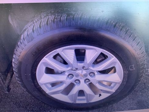 Used 2024 Chevrolet Silverado 1500 Custom AWD/4WD image 12