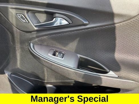 Used 2024 Chevrolet Malibu LT image 40