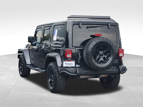 Used 2016 Jeep Wrangler Unlimited Sahara AWD/4WD image 8