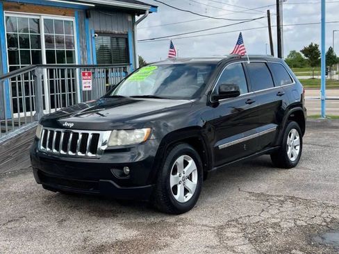 Used 2012 Jeep Grand Cherokee Laredo AWD/4WD image 2