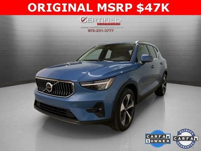 Used 2025 Volvo XC40 B5 Plus