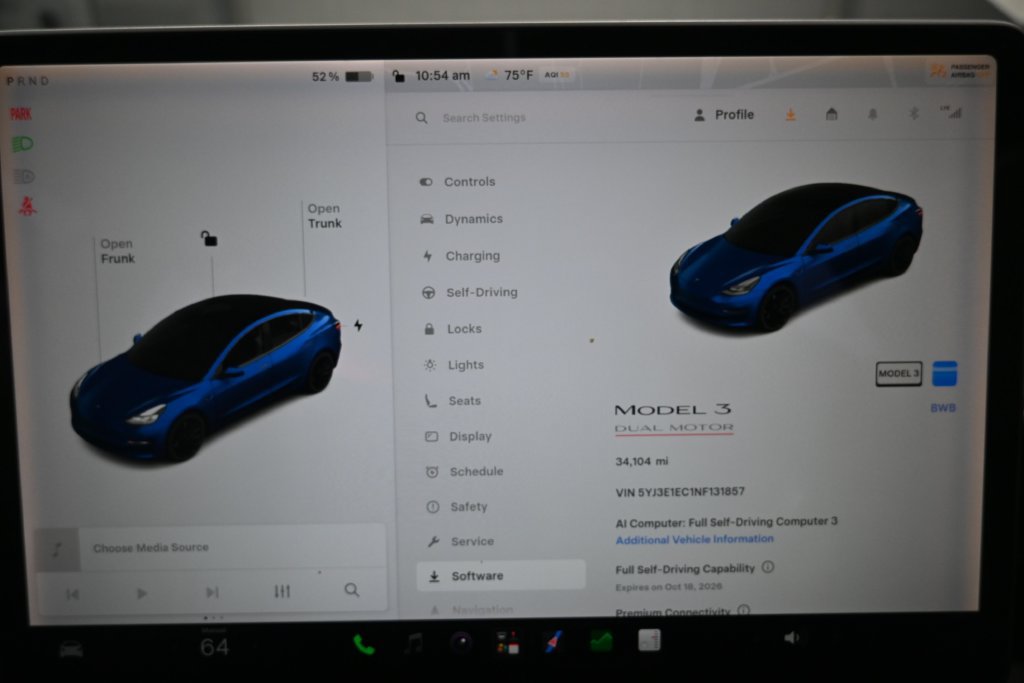 Used 2022 Tesla Model 3 Performance AWD/4WD image 11