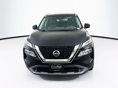 Used 2023 Nissan Rogue SL w/ SL Premium Package FWD image 2