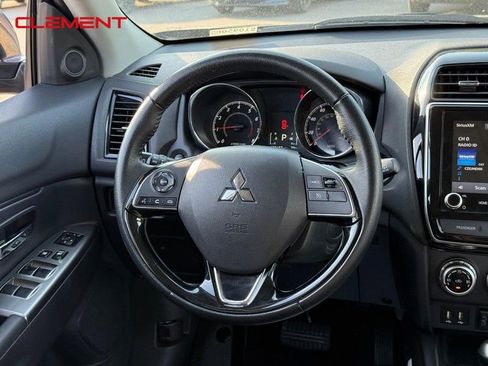 Used 2023 Mitsubishi Outlander Sport SE image 17