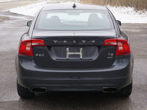 Used 2015 Volvo S60 T5 Premier image 4