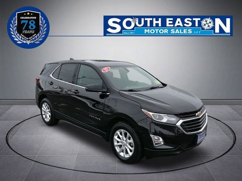Used 2019 Chevrolet Equinox LT image 2
