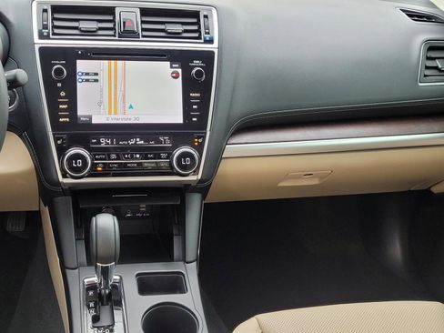 Used 2019 Subaru Outback 2.5i Limited image 12