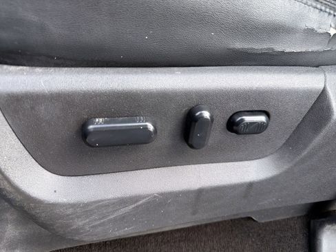 Used 2016 Ford F250 Platinum w/ FX4 Off-Road Package image 17