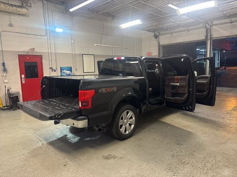 Used 2018 Ford F150 King Ranch w/ Equipment Group 601A Luxury AWD/4WD image 14