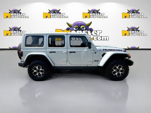 Used 2023 Jeep Wrangler Unlimited Rubicon w/ LED Lighting Group AWD/4WD image 4