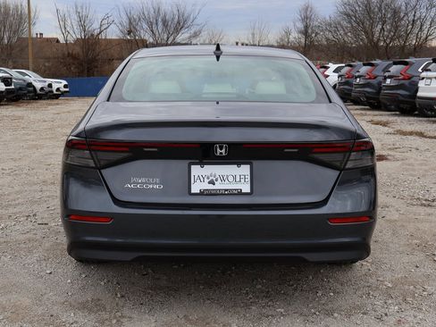New 2025 Honda Accord LX image 4