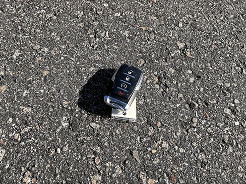 Certified 2022 RAM 1500 Big Horn image 10