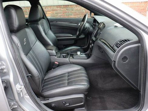 Used 2018 Chrysler 300 S w/ 300S Premium Group image 45