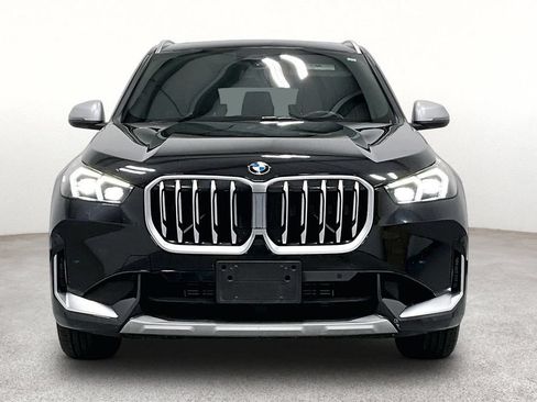 Used 2023 BMW X1 xDrive28i w/ Convenience Package AWD/4WD image 4