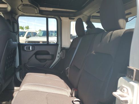 Used 2023 Jeep Wrangler Unlimited Rubicon 4xe w/ Safety Group image 12