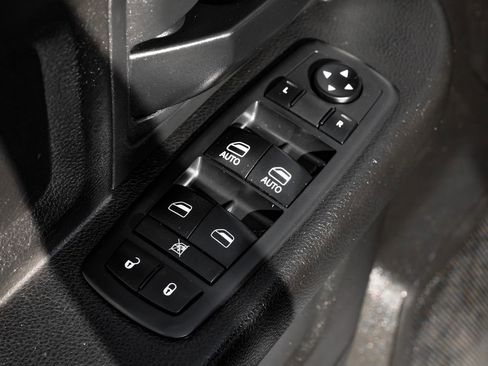 Used 2018 RAM 2500 Tradesman w/ Chrome Appearance Group image 45