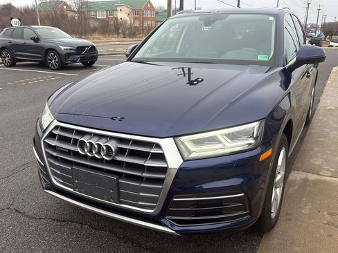Used 2018 Audi Q5 2.0T Premium Plus w/ Premium Plus Package image 2