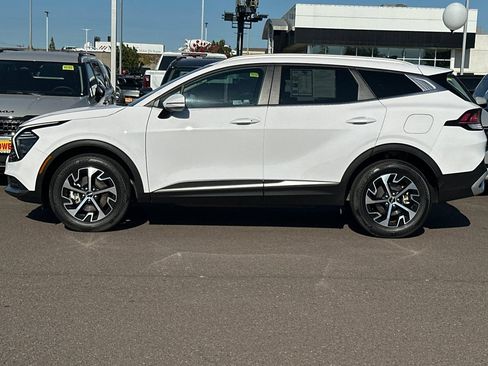 Certified 2025 Kia Sportage EX AWD/4WD image 7