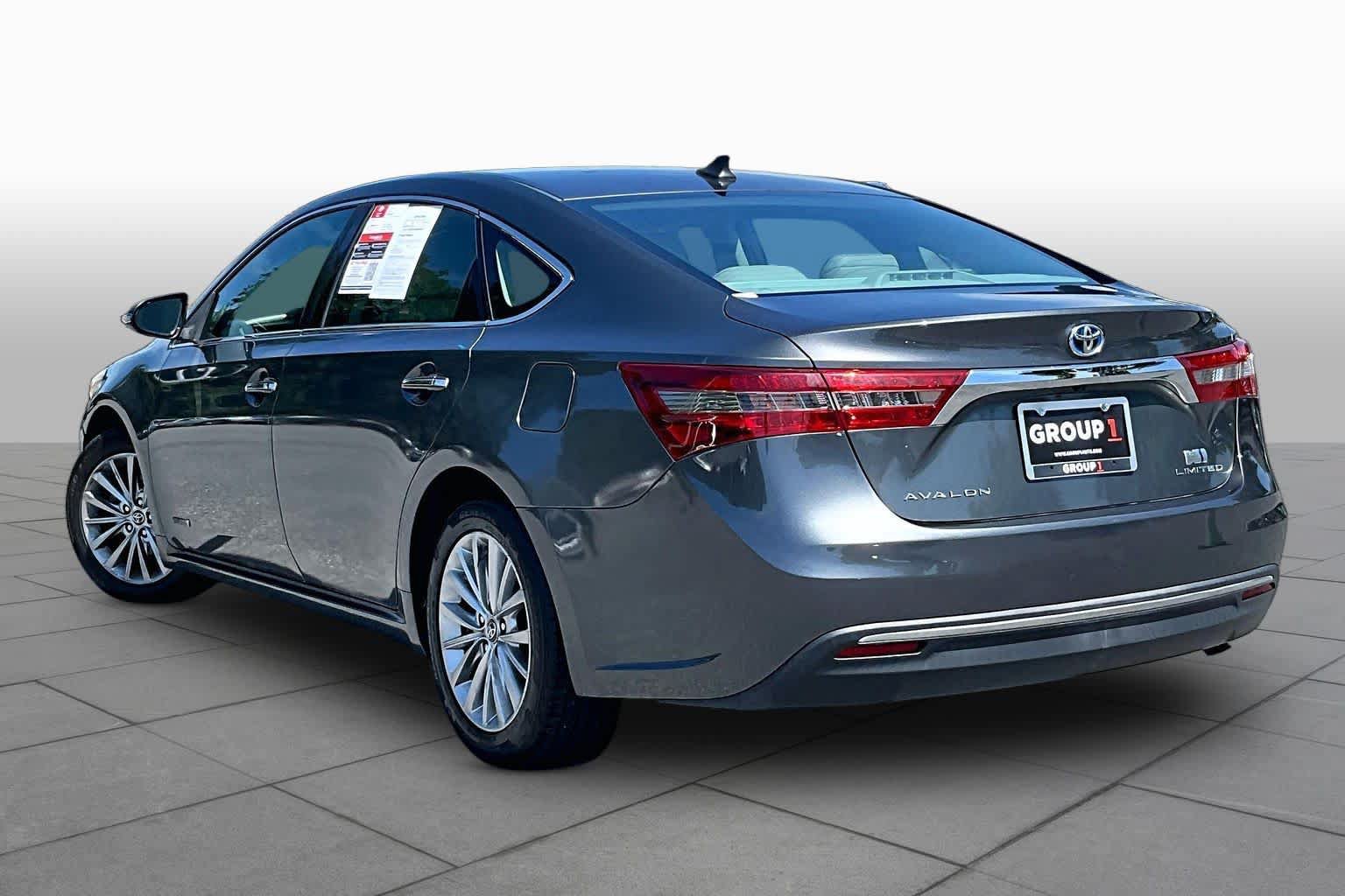 Used 2017 Toyota Avalon Limited FWD image 12