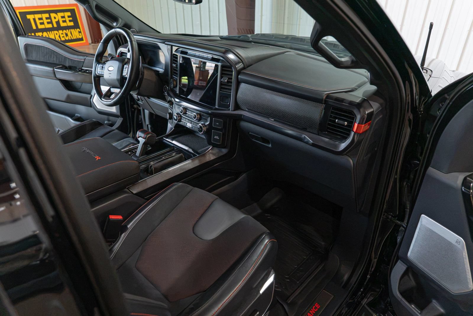 Used 2024 Ford F150 Raptor w/ Equipment Group 803A Raptor R AWD/4WD image 35