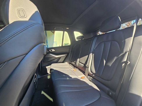 Used 2022 BMW X5 sDrive40i w/ Premium Package RWD image 17