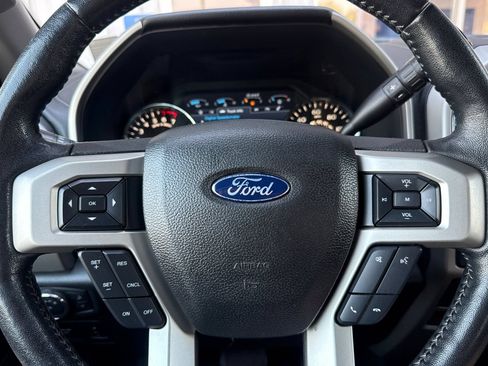 Used 2018 Ford F150 Lariat AWD/4WD image 33