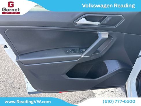 Used 2020 Volkswagen Tiguan S image 10