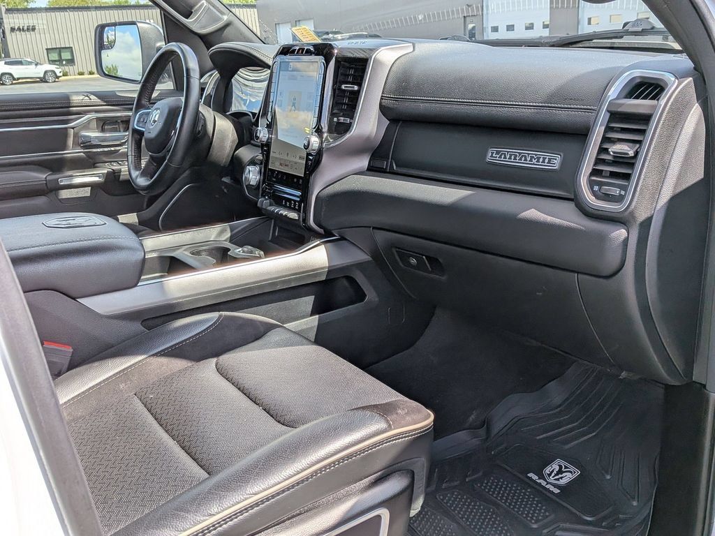 Used 2023 RAM 1500 Laramie AWD/4WD image 28