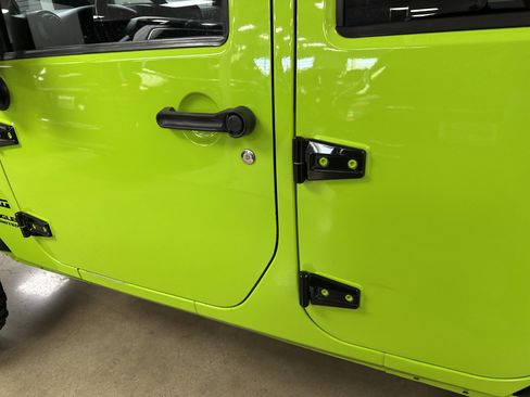 Used 2012 Jeep Wrangler Unlimited Sport image 30