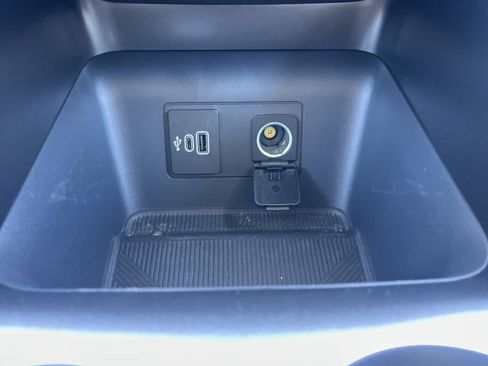 New 2026 Ford Explorer Active w/ Active Comfort Package RWD image 8