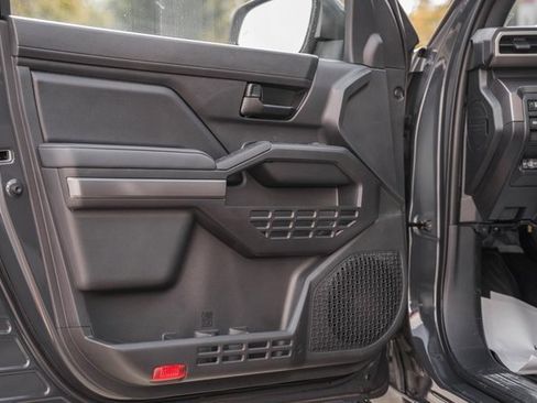 New 2025 Toyota Tacoma SR5 image 32