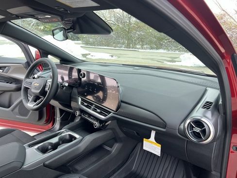 New 2026 Chevrolet Equinox EV LT image 29