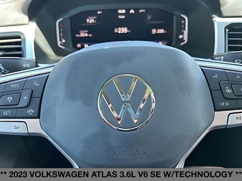 Used 2023 Volkswagen Atlas SE AWD/4WD image 5